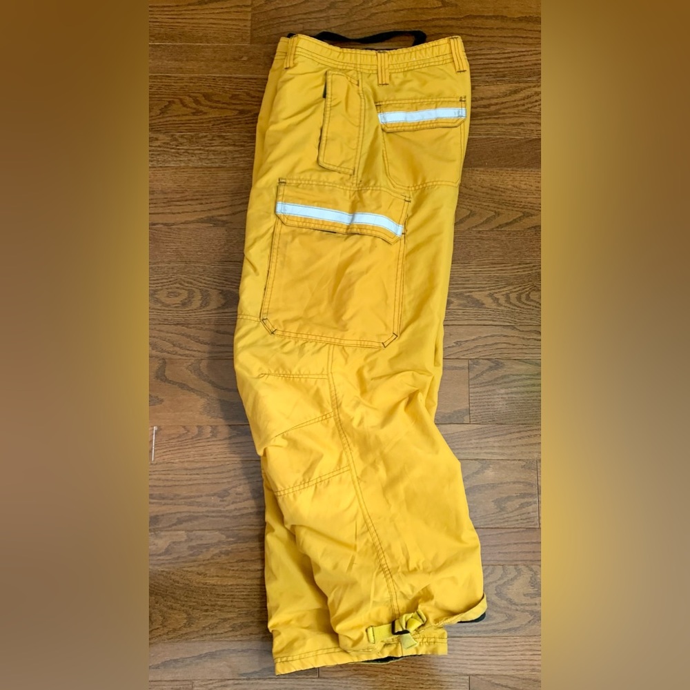 Reversible snow pants